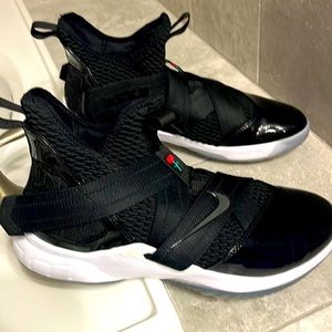 Nike LEBRON SOLDIER XII 12 SFG